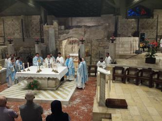 Nazareth (40 minutes de l'Oasis) : Grotte de l'Annonciation '' Verbum caro factum est''